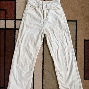 Women's White Cropped Pants